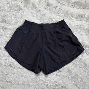 Lululemon Hotty Hot Short II 4"